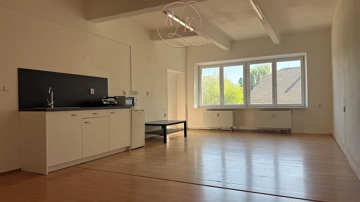 Pronájem kanceláře 97 m²